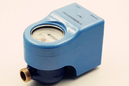 用無(wú)線智能遠(yuǎn)傳水表，告別人工抄表！