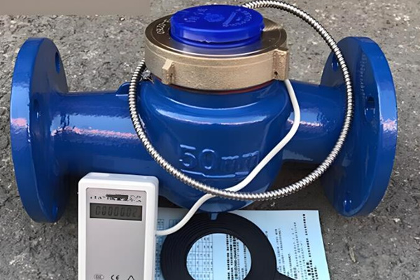 脈沖遠傳水表數(shù)據(jù)傳輸?shù)脑硎窃鯓拥模?圖2